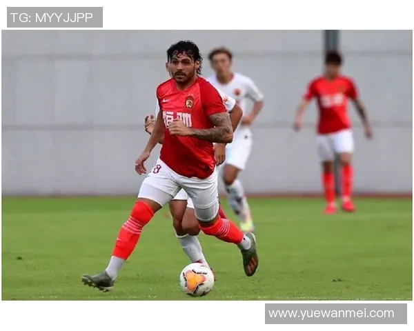 重庆大学生买票一脸懵!中超球票预售火热,机会来了赶紧抢购! 重庆大学生买票一脸懵!中超球票预售火热,机会来了赶紧抢购!